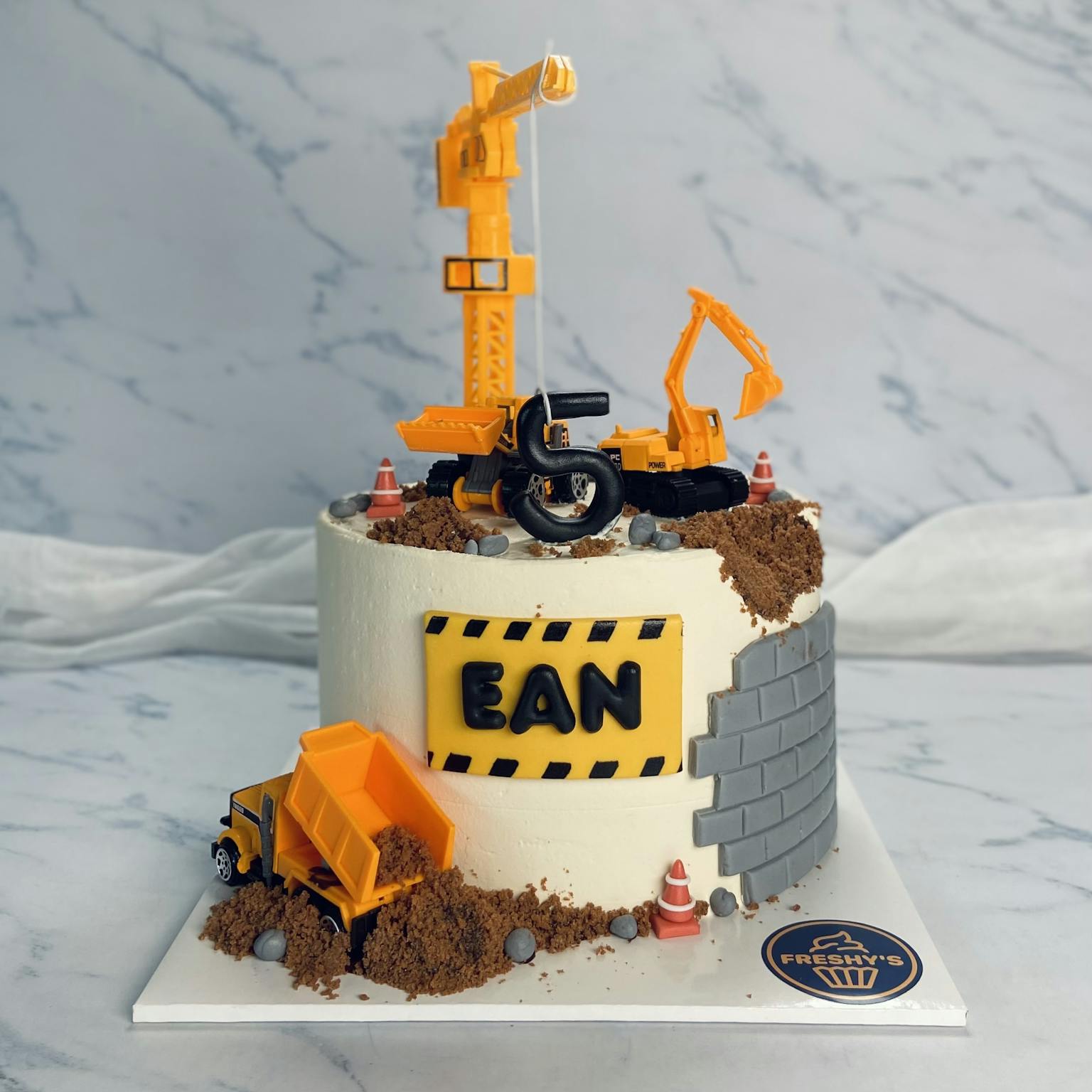100% edible fondant sculpted construction theme cake