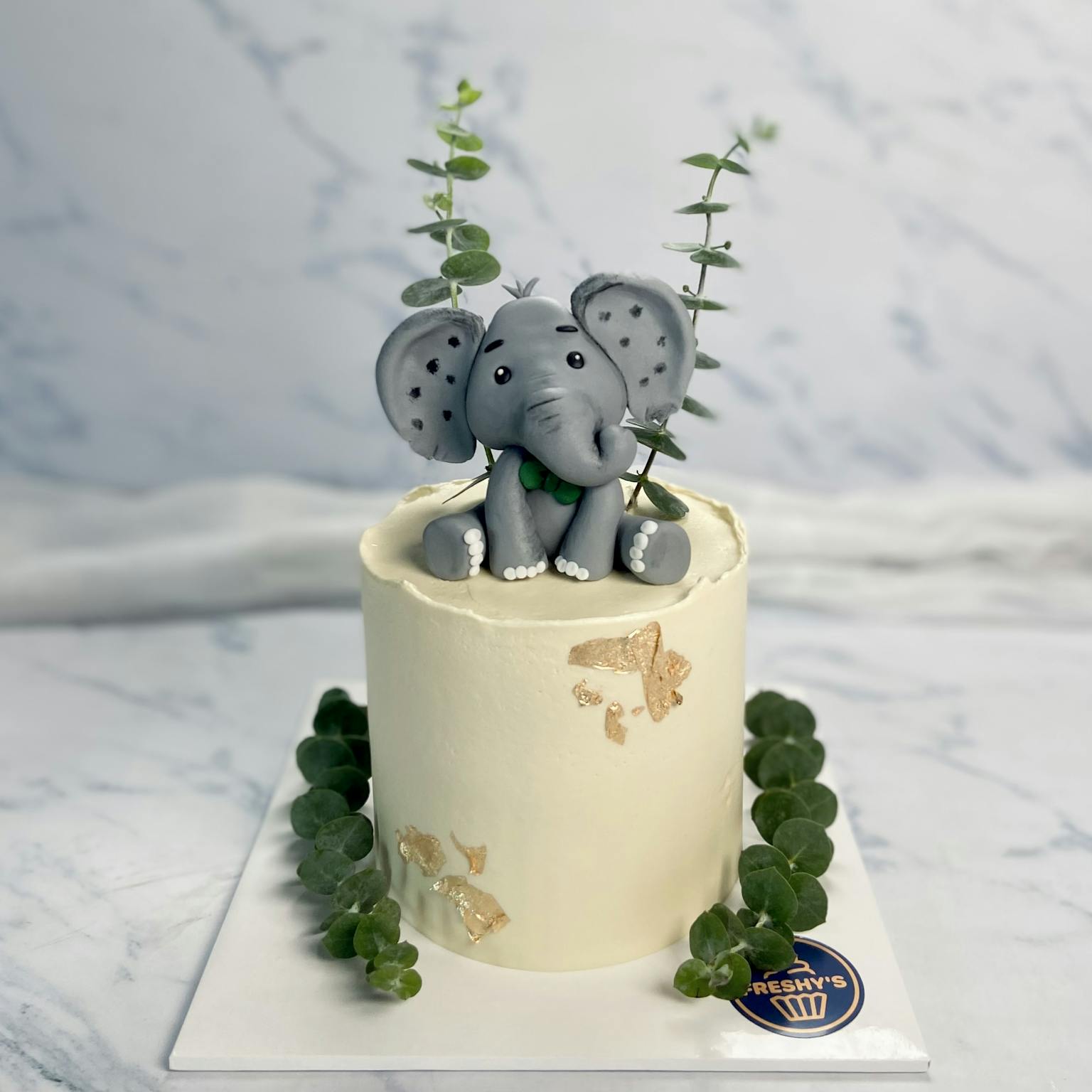 100% edible fondant sculpted elephant cake